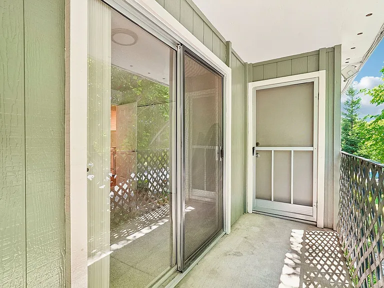 Northridge Terrace Apartments at 4900-4948 Stamas Lane, Fair Oaks California — Photo 49