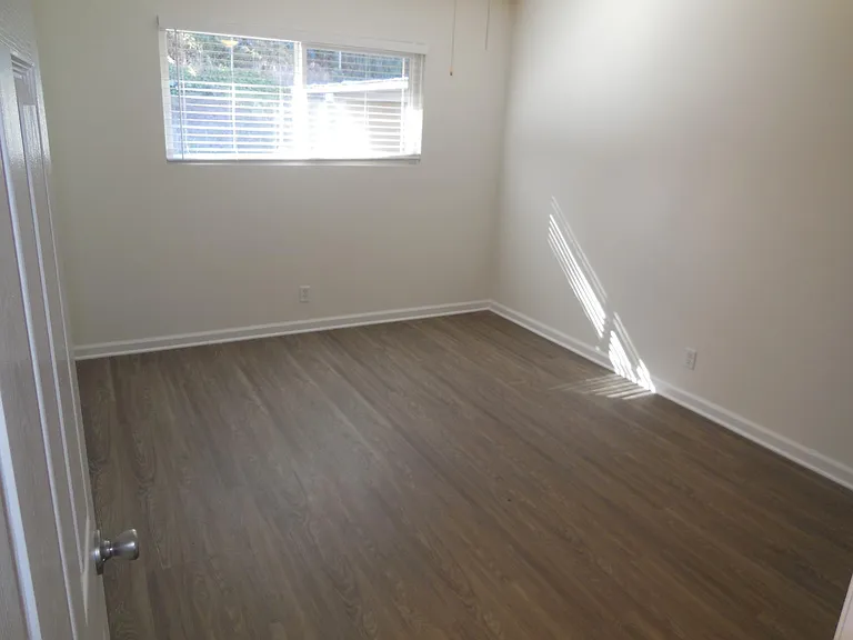 1356 El Lugar St — Photo 9