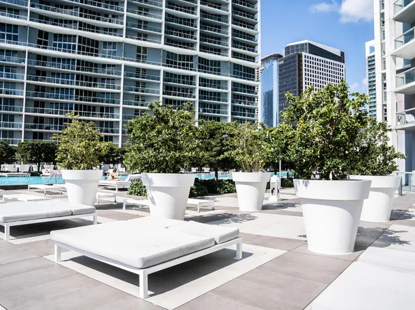 495 Brickell Avenue #911, Miami, FL 33131