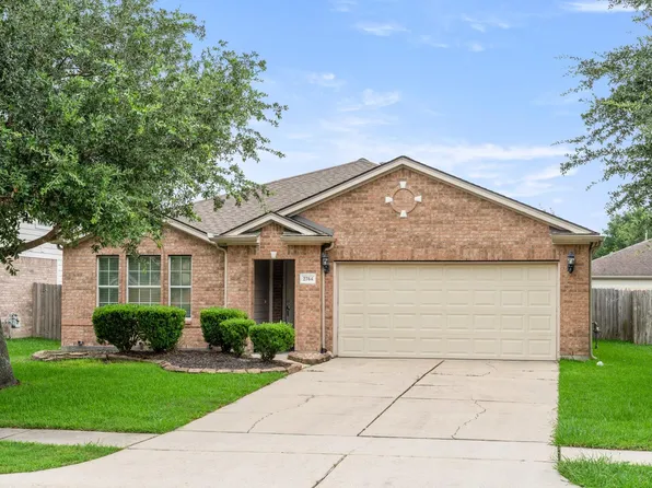 2744 Woodspring Acres Dr, Kingwood, TX 77345