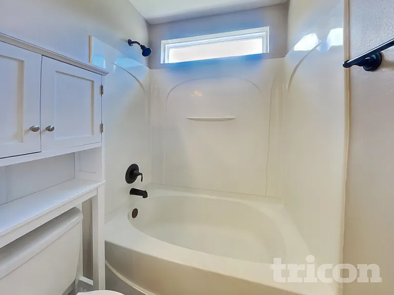 5323 Chandler Oaks Ln — Photo 17