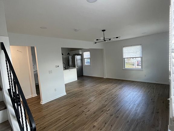 5th image of 472 Blossom Rd #472