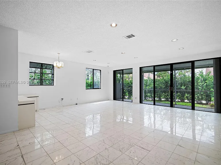 21378 Marina Cove Cir #11-B — Photo 9