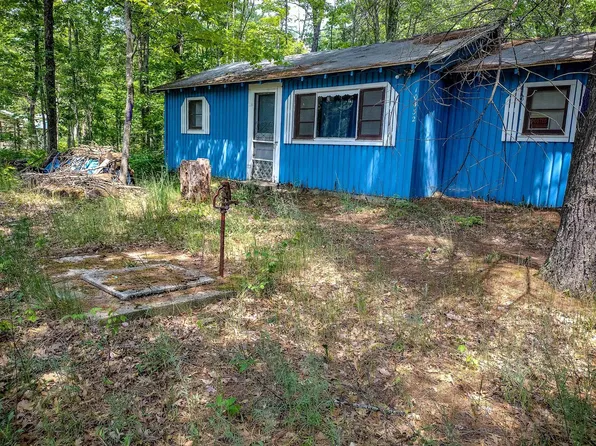 10432 N Athey Ave, Harrison, MI 48625