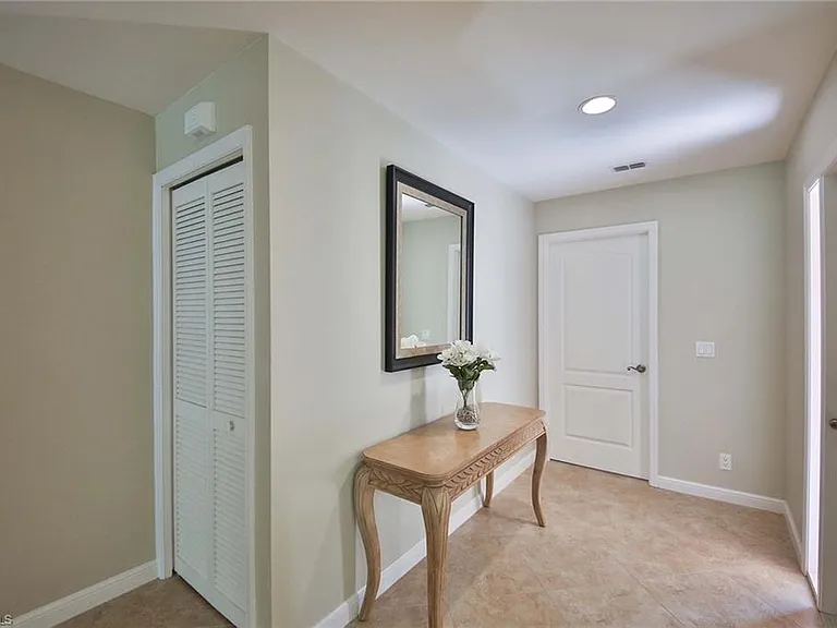526 Lake Louise Cir #4403 — Photo 3