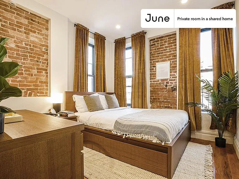 941 Columbus Ave #C — Photo 1