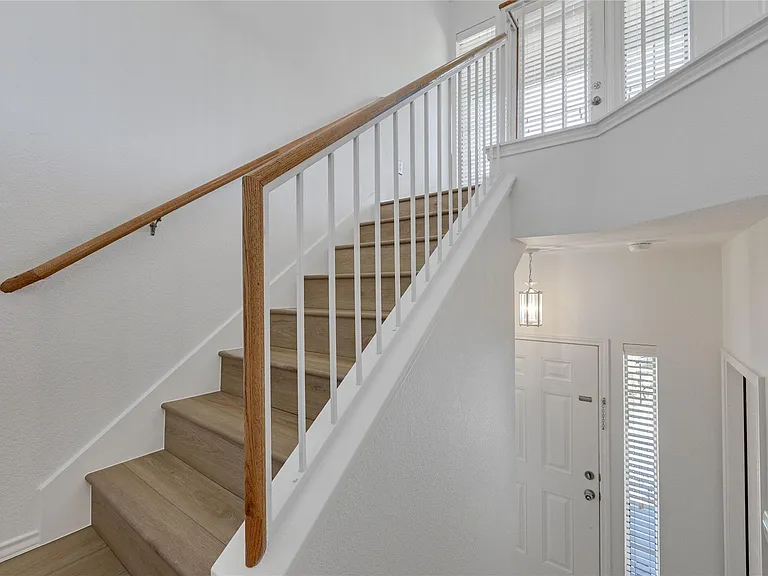 9201 Brodie Ln #2501 — Photo 4