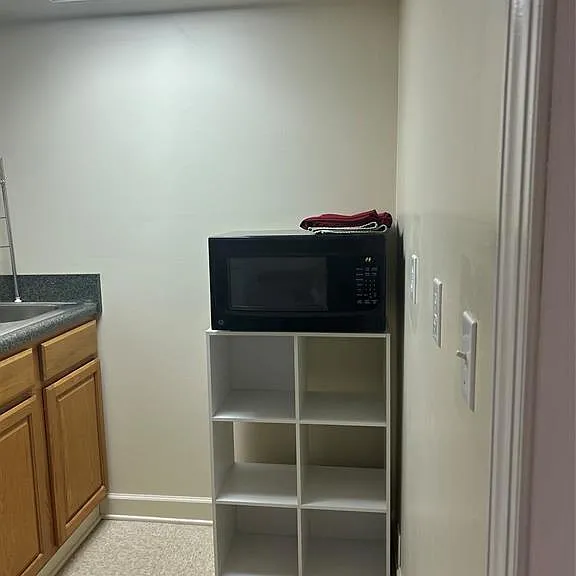 8001 Buckingham Ln — Photo 6