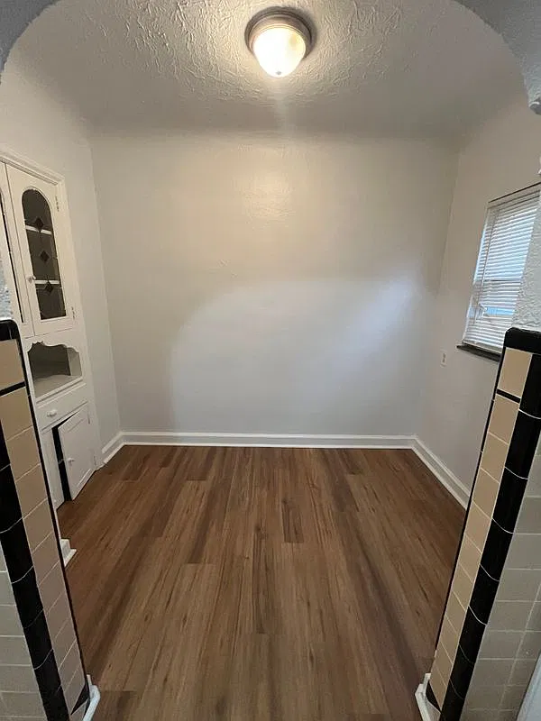 2 bed, 1.5 bath, 1470 sqft, $1,050 — Photo 4