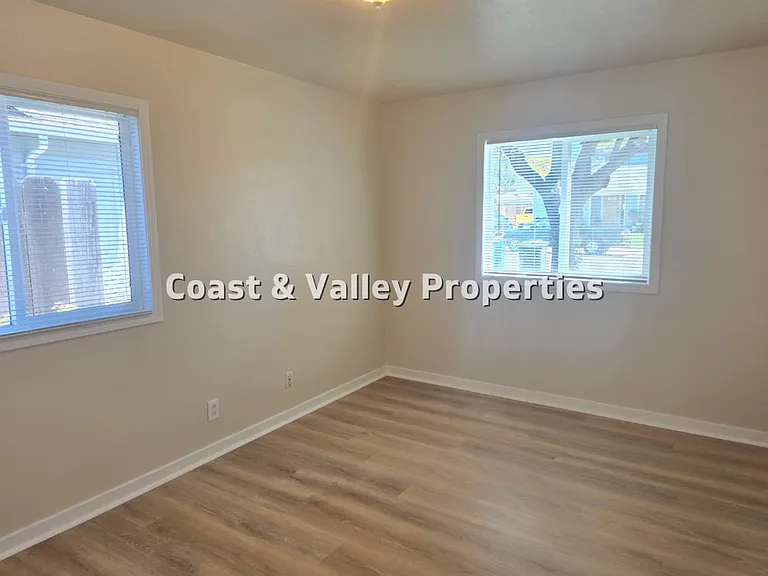 239 Terra Dr — Photo 4