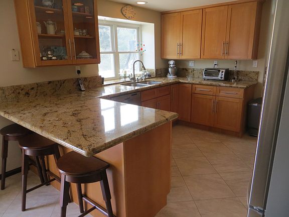 3rd image of 13337 Sparren Ave