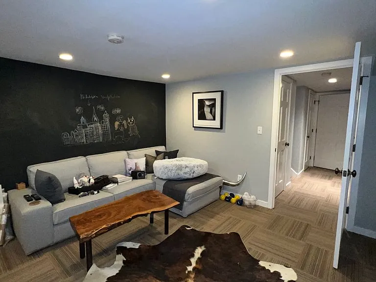239 Delancey House — Photo 20