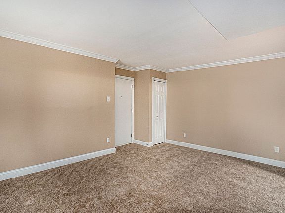 2nd image of 1431 Maple St