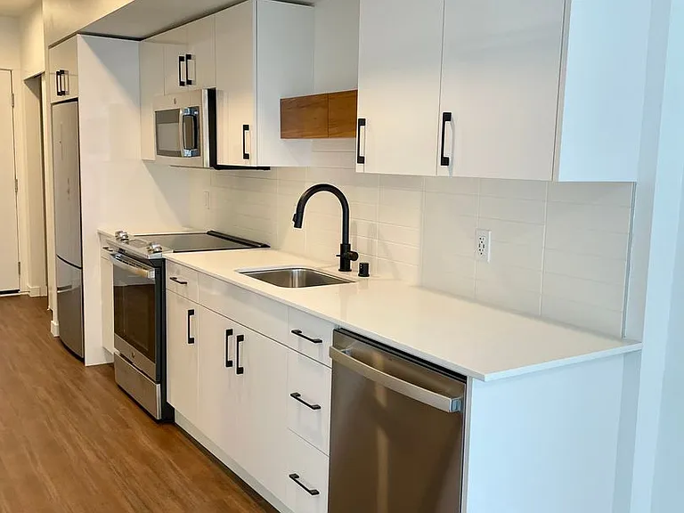 Spur Apartments — Photo 101