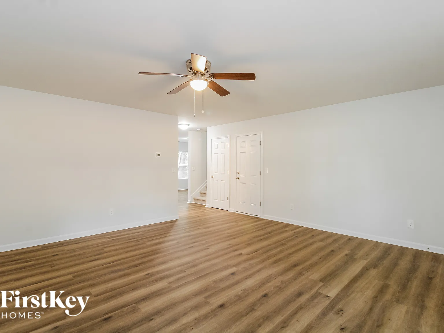 4 bed, 2.5 bath, 1850 sqft, $2,305 — Photo 4