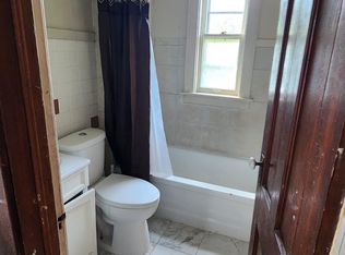 2521 S 15th Pl, Milwaukee, WI 53215