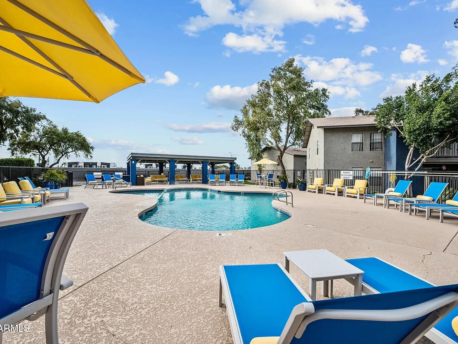 2 bed, 2.0 bath, 970 sqft, $1,255 — Photo 1