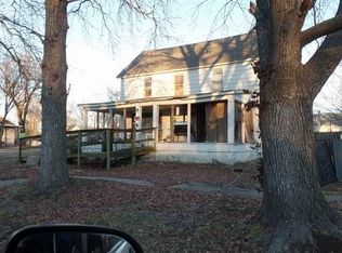 305 S Grand Ave, El Dorado Springs, MO 64744