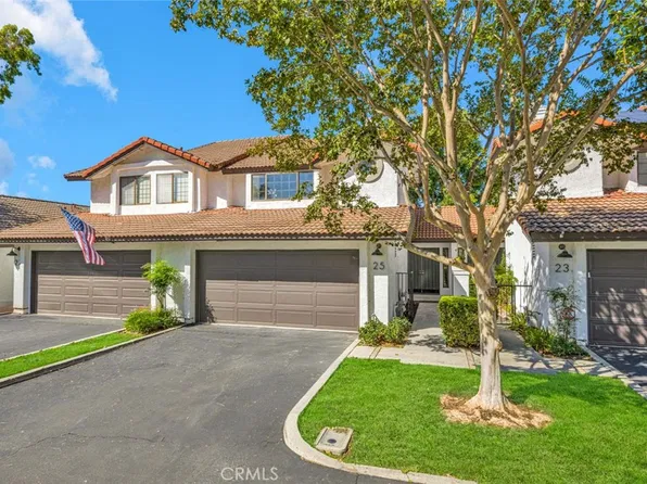 25 Clover Hill Ln #106, Laguna Hills, CA 92653