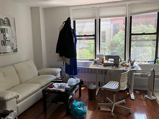 Rented by Cohen Smith Chang LLC | media 14