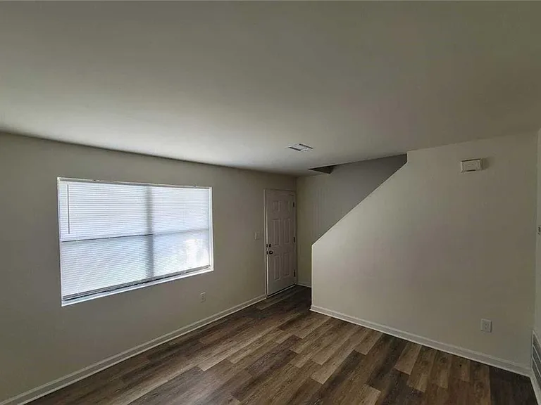 432 Atwood St SW — Photo 5