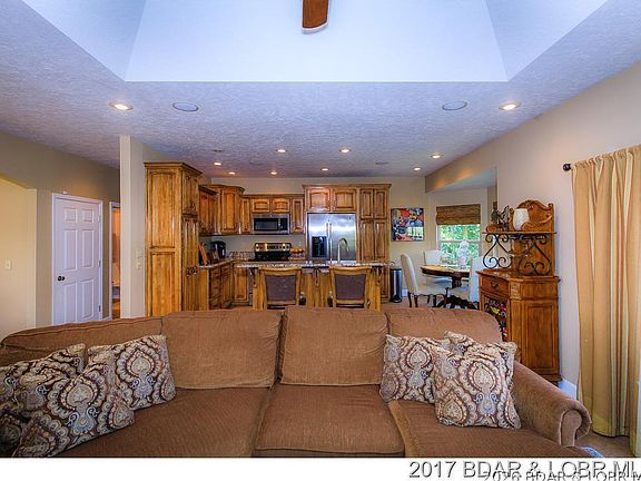 3rd image of 5753 Cobblestone Dr