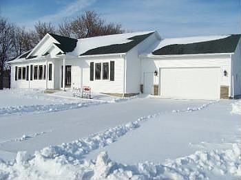 2nd image of 1509 Blake Dr