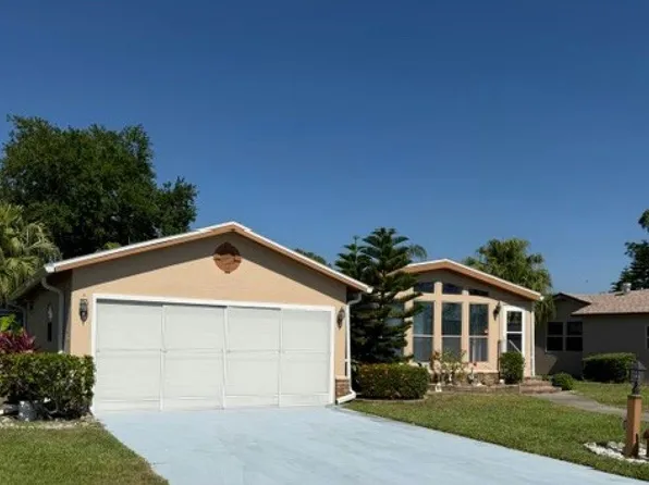 2213 Del Mar Dr #2213, North Fort Myers, FL 33903