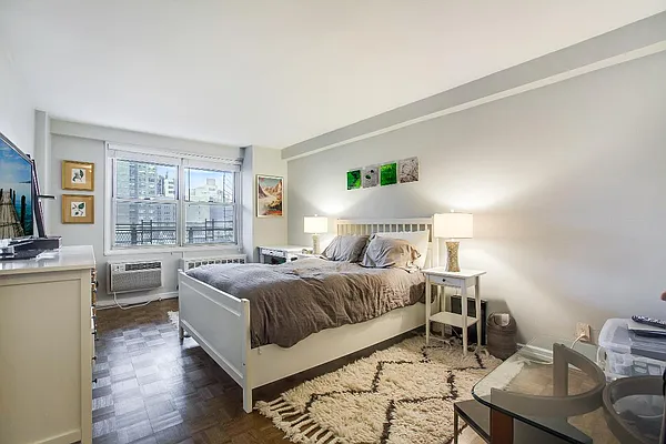 Sold by Real Direct | media 12