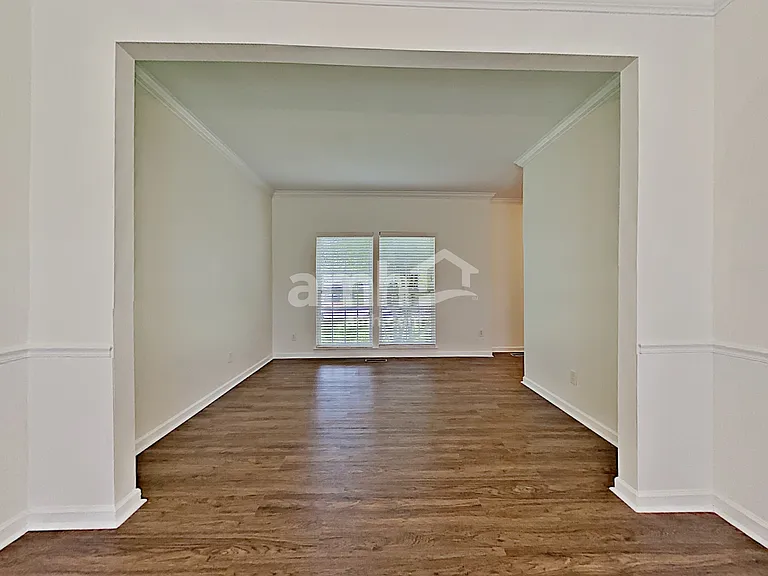 3213 Peyton Ct — Photo 8