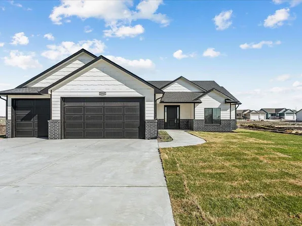 1510 E Appleton St, Valley Center, KS 67147