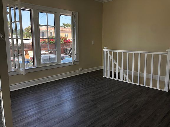 4th image of 1919 N Vermont Ave #8