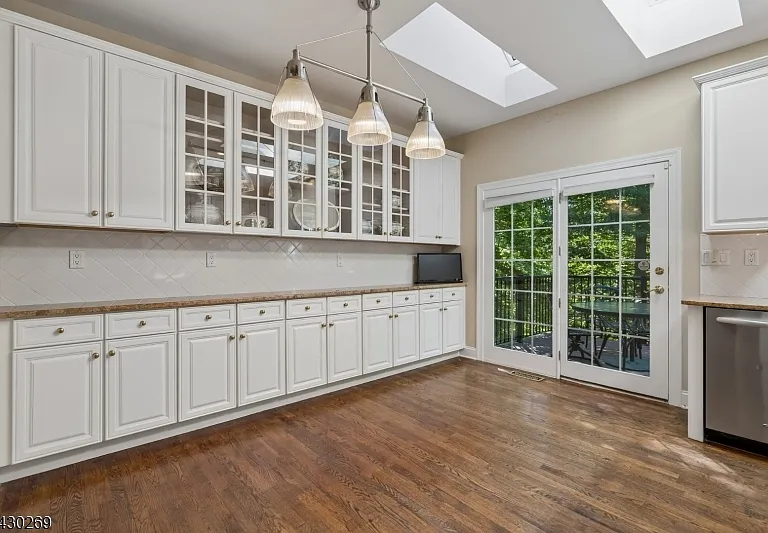 8 Morgan Ct — Photo 8