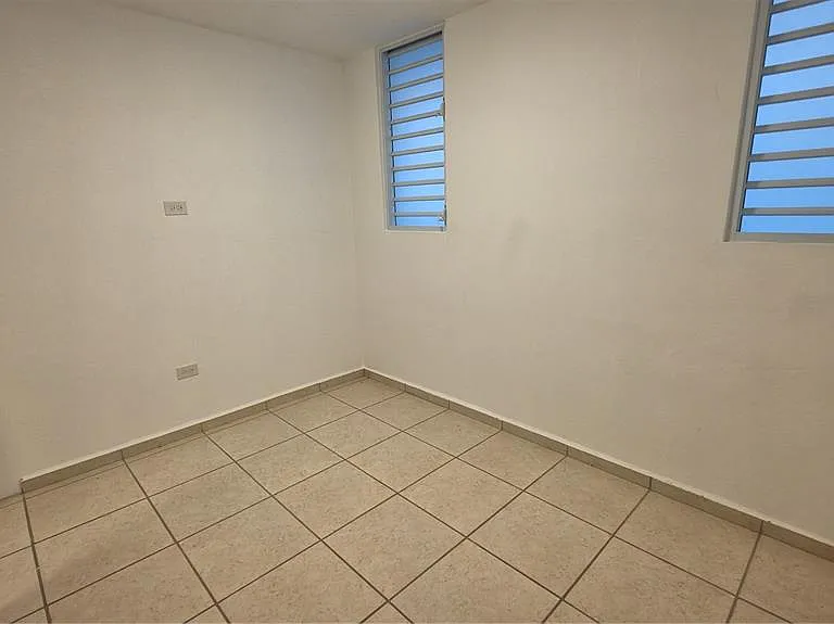 CALLE BORGONA, D-16, Urb Villa Contessa #1 — Photo 9