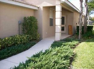 318 Fairway Isles Ln, Bradenton, FL 34212
