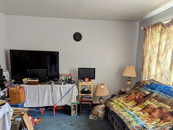 5th image of 10690 Bradley Dr