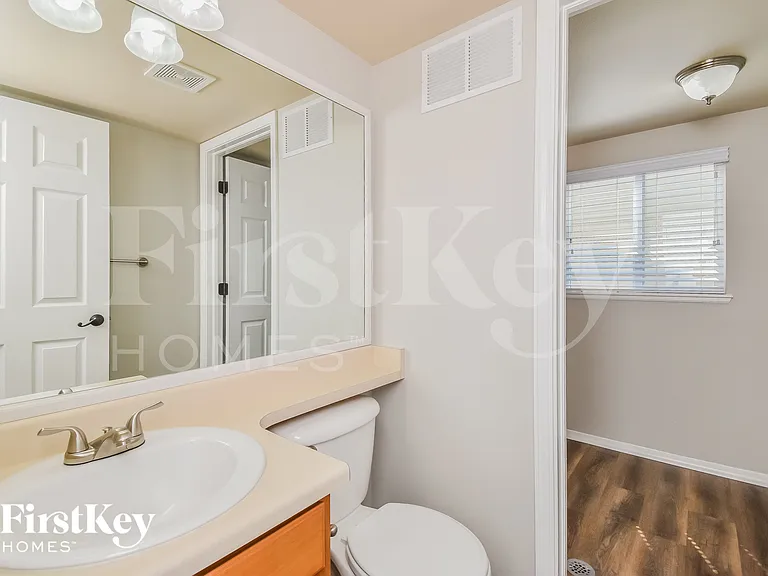 1749 Dewhirst Dr — Photo 14