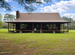 23636 Red Creek Rd, Vancleave, MS 39565