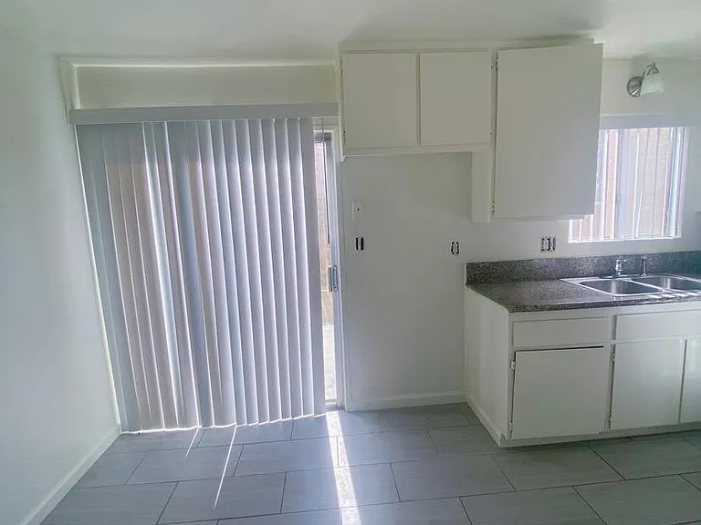 Springview Apartments — Photo 16