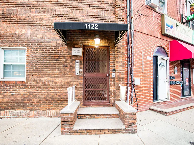 1122 E Passyunk Ave — Photo 4