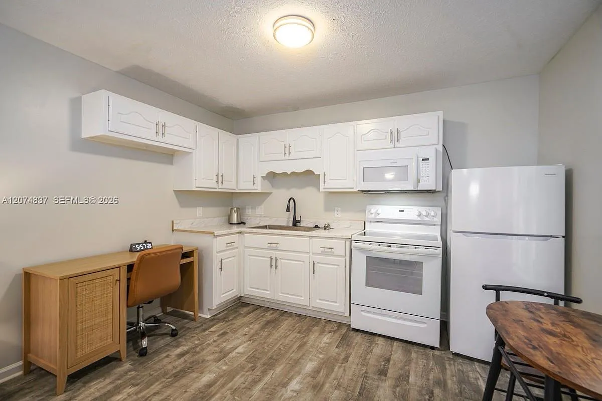 1 bed, 1.0 bath, $1,500 — Photo 4
