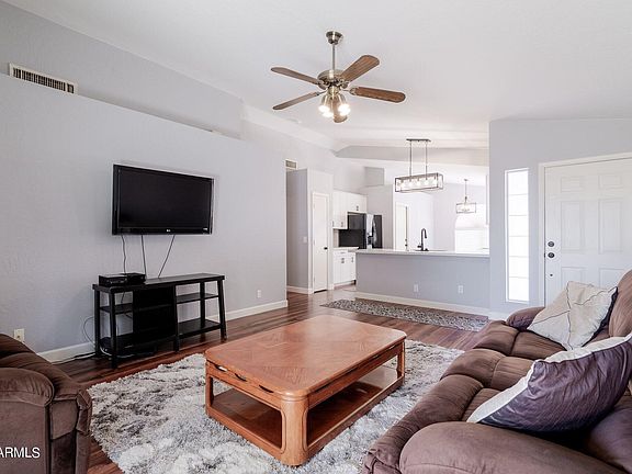 5th image of 8465 E CLOVIS Avenue