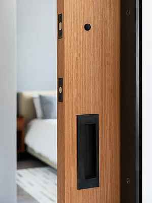 Sold by Compass | media 21