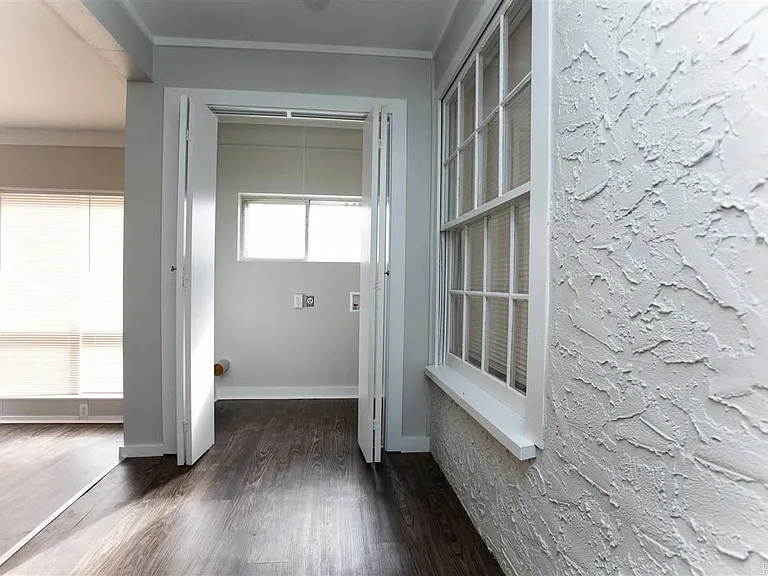 1521 S Pierce St — Photo 16