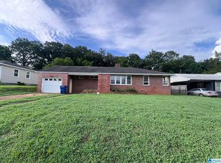 381 Pinehurst Dr, Talladega, AL 35160