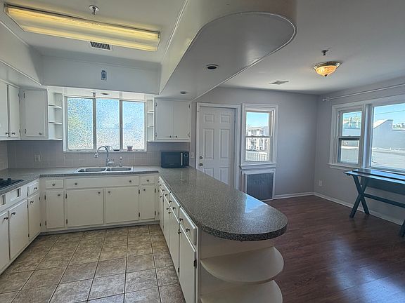 5th image of 73 Congress St Floor 2