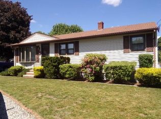 22 Plaza St, Cranston, RI 02920