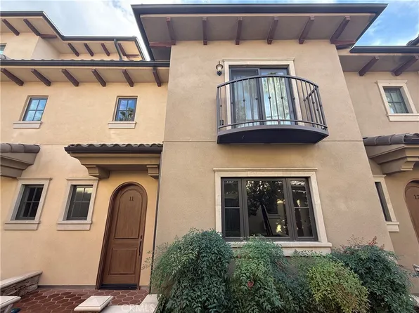 158 S Sierra Madre Blvd #11, Pasadena, CA 91107