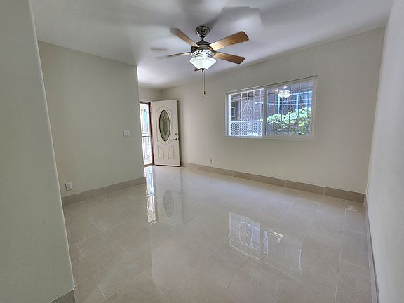 4th image of 519 Hiram Ln #2