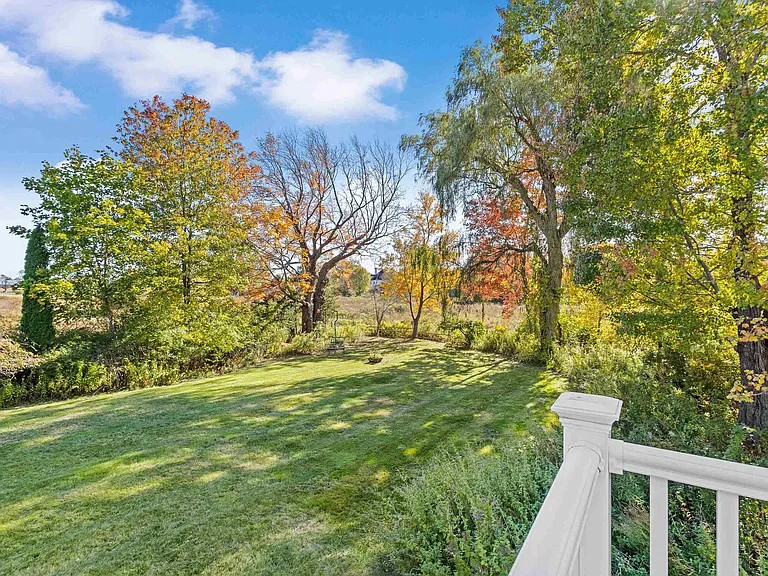 22 Maple Rd — Photo 12